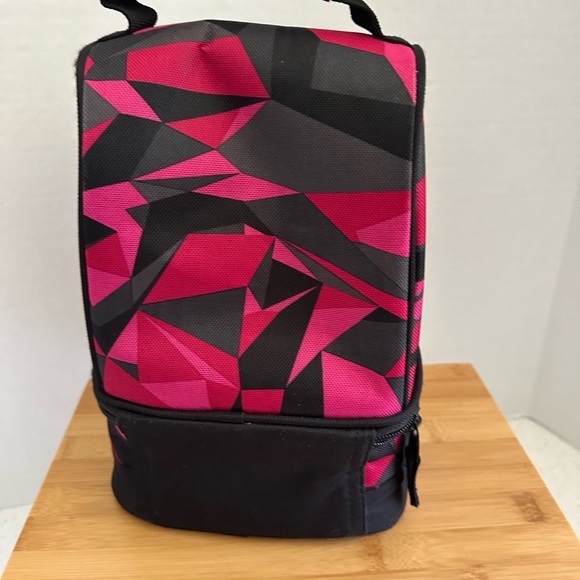 Nike Insulated Lunch Bag Lunch Box! Zippered. Black, pink, gray. Back to School - Picture 3 of 16